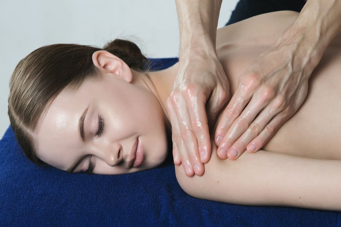 Schulter-Nacken-Massage: warum professionelle Behandlung den Unterschied macht