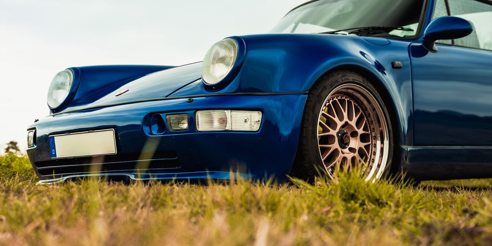 Klassischer Porsche 911, fotografiert bei einer Content-Produktion von Webgoyo