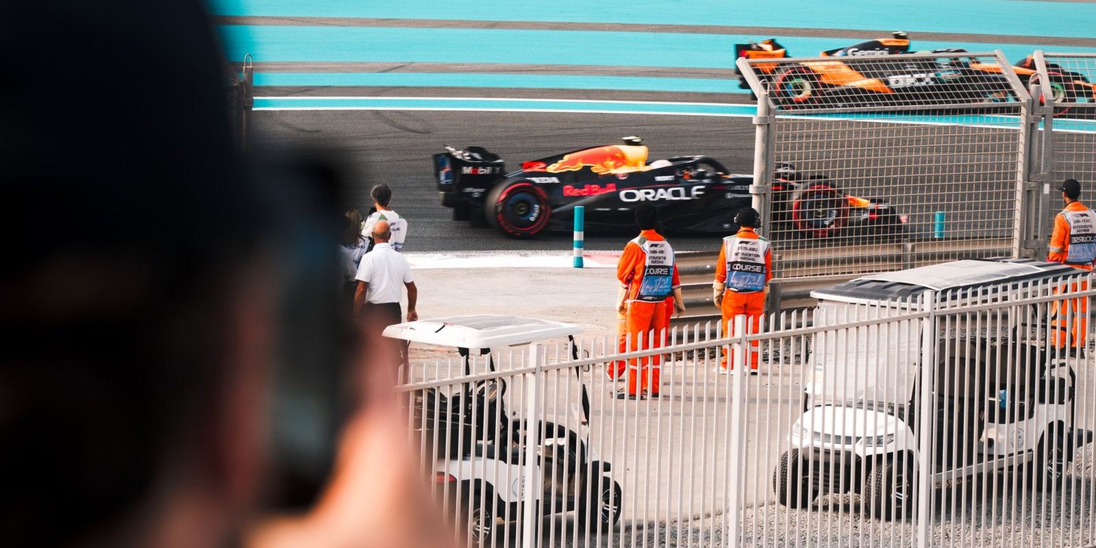 Videodreh an der Formel-1-Strecke in Abu Dhabi