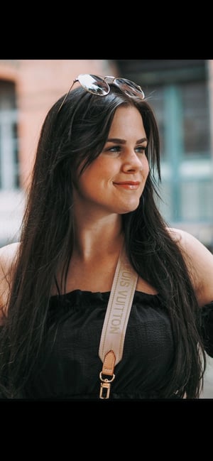 Laura G.