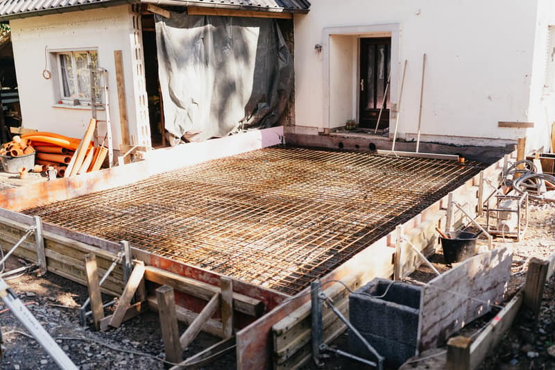 Anbau aus Kalksandstein an Bestandshaus