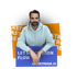 Matthias in einem hellblauen Hoodie lehnt an einem blauen Schild mit dem Text "LET INNOVATION FLOW" und "IDEASTREAM.IO".