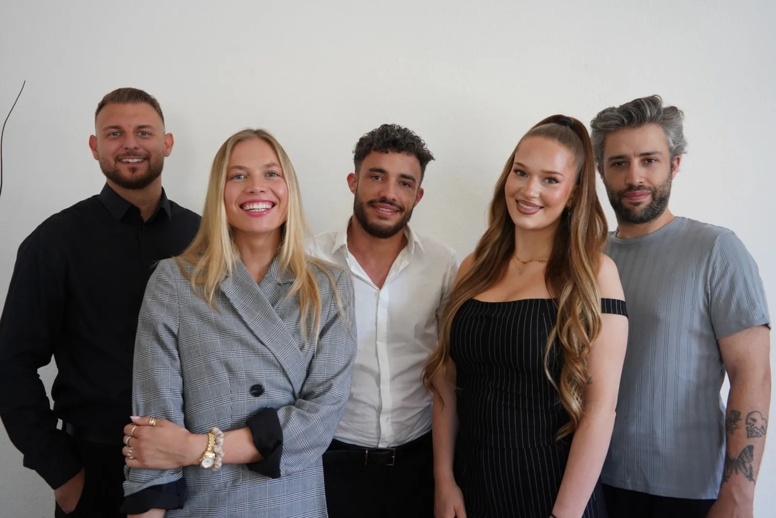 Das Team von Eigenwerk Studio im Büro in Ravensburg