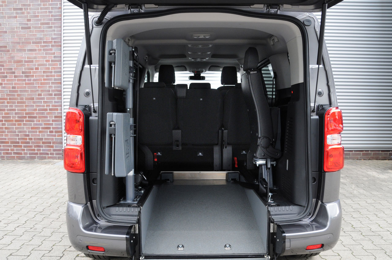 Fiat Scudo mit Heckausschnitt – Bild 3