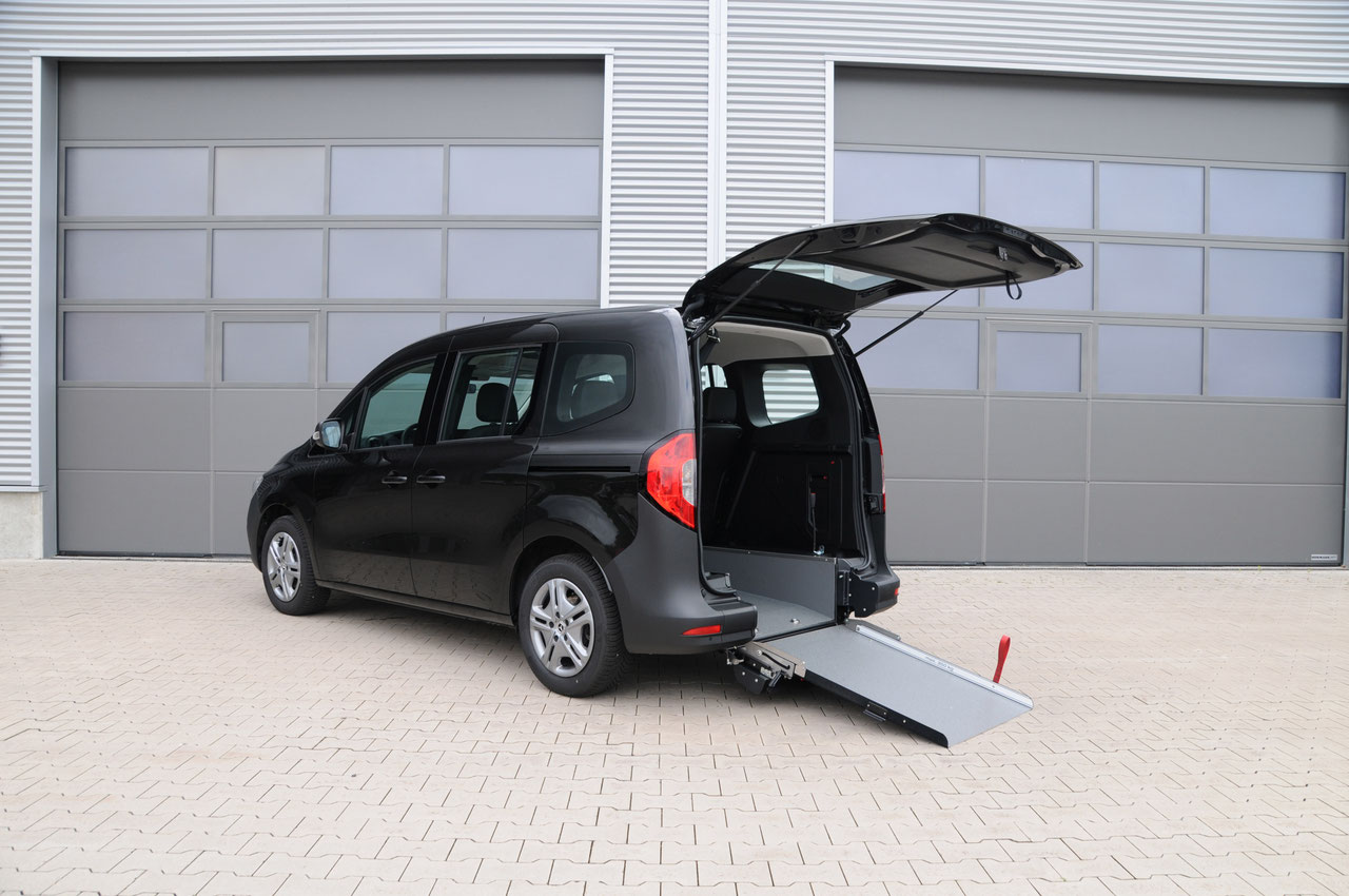 Renault Kangoo mit Heckausschnitt – Bild 1