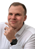 Kai bringt Selbstständige und mittelständische Unternehmen ins Internet.