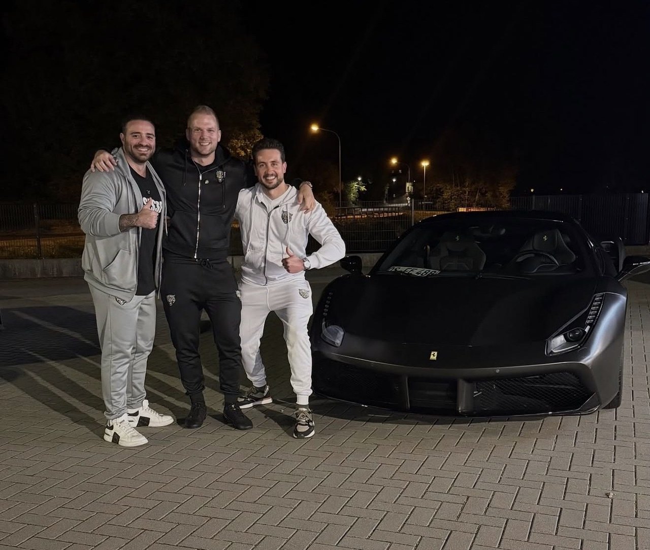 Team mit Ferrari