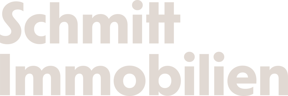 Schmitt Immobilien Logo mit weißer Schrift auf dunkelgrünem Hintergrund.
