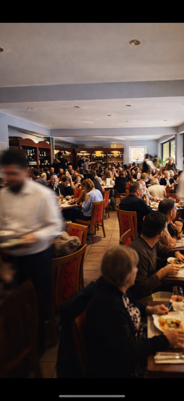 Ein Tisch, viele Geschichten