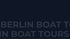 Dunkelblauer Hintergrund mit dem grauen Schriftzug Berlin Boat Tours.