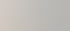 Acht Personen sitzen an einem langen weißen Tisch in einem modernen Büro und lächeln.