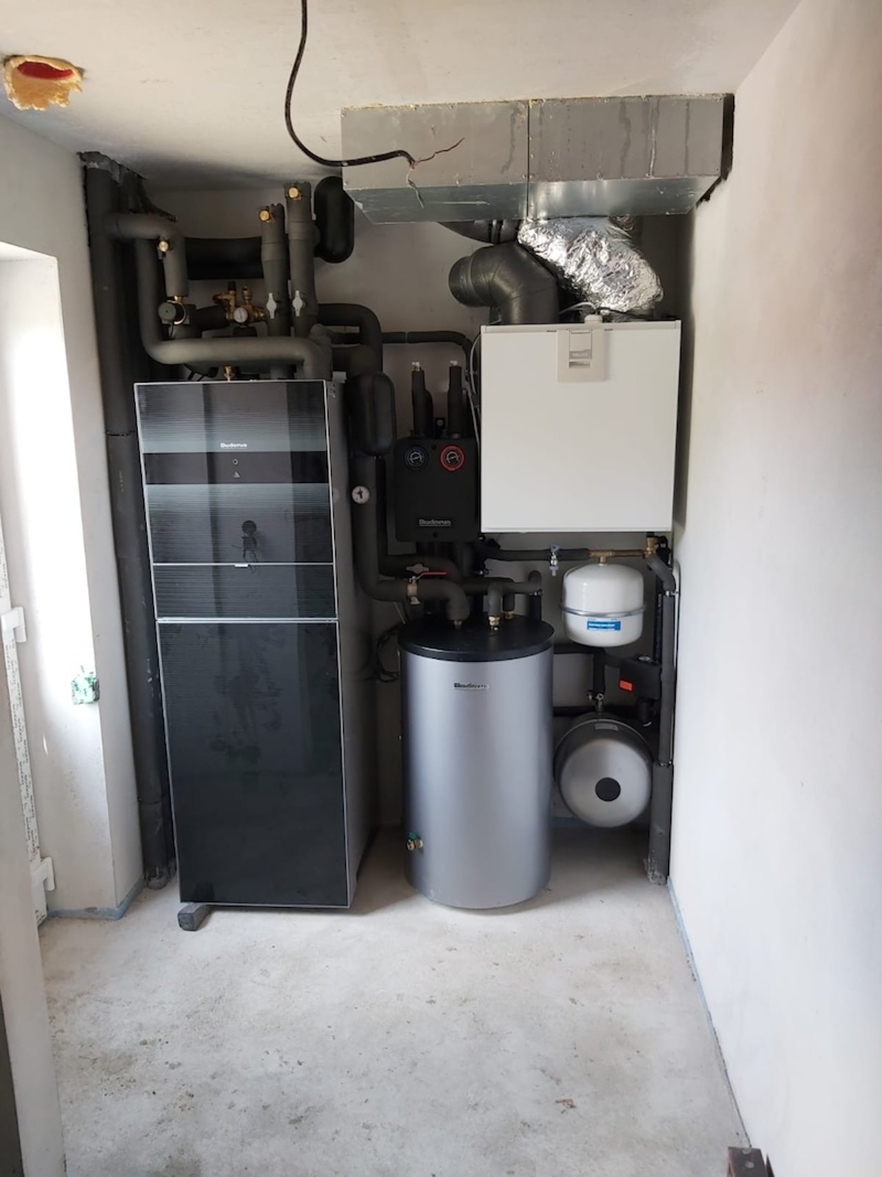 Split-Klimaanlage im Wohnraum