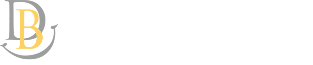 Logo: PhD Dr. Dorothea Bartels, Zahnarztpraxis im alten Rathaus, mit grauer "D" und goldener "B".