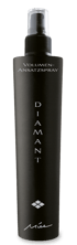 Schwarze Flasche Miée Diamant Volumen-Ansatzspray mit Sprühkopf vor schwarzem Hintergrund.