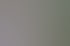 Schlafzimmer mit weißem Doppelbett, zwei mintgrünen Nachttischen mit Lampen und einem hellgrünen Kleiderschrank.