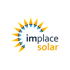 Implacesolar-Logo: Ein Kreis aus gelben Sonnenstrahlen, die blaue Fenster darstellen, umgibt den Text "inplace solar".