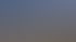 Abendblick auf die beleuchtete Skyline von Warschau mit hohen Wolkenkratzern und Stadtlichtern.