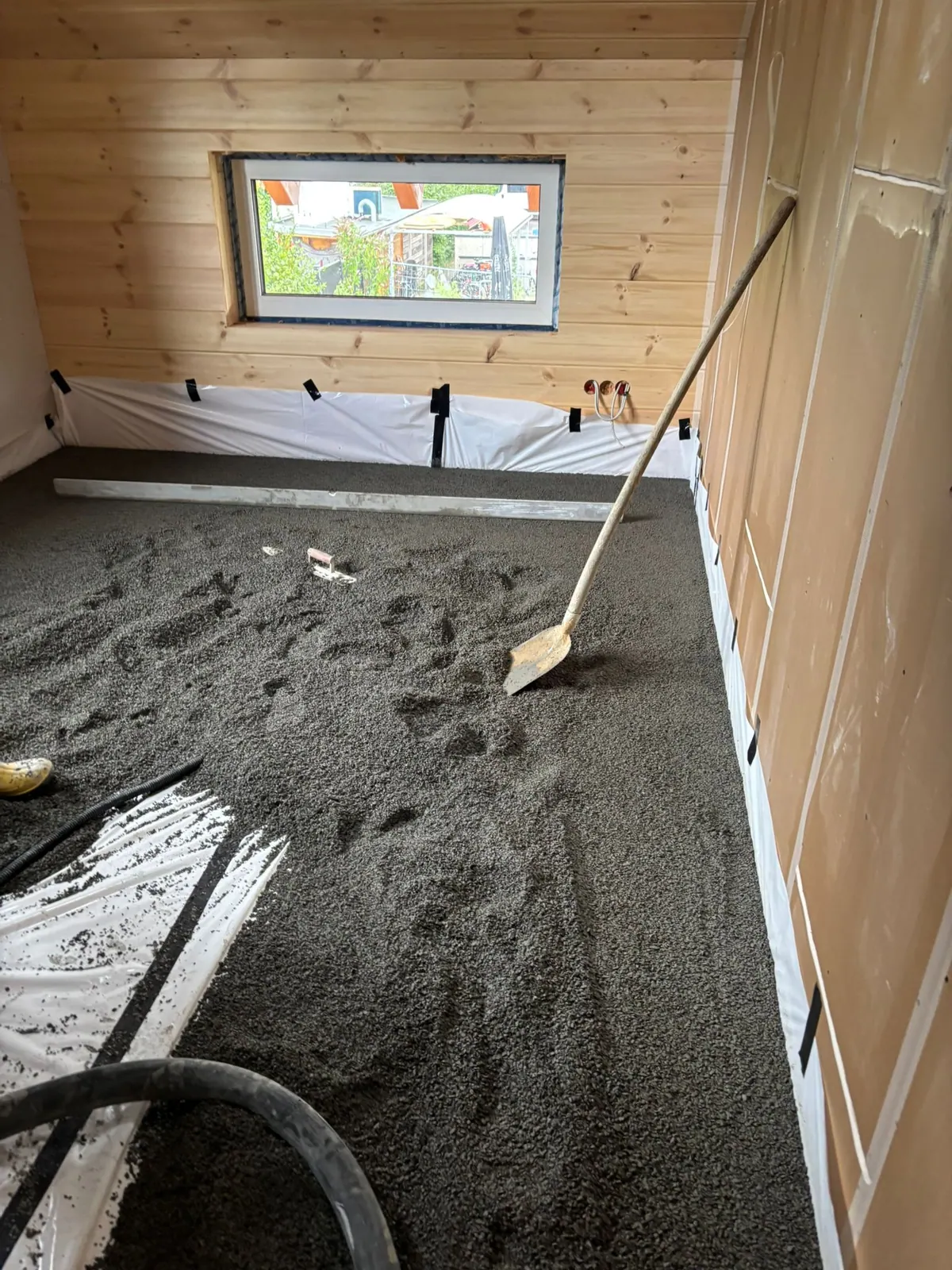 Splittschüttung wird verteilt