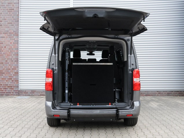 Citroën SpaceTourer mit Heckausschnitt – Bild 6