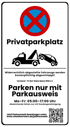 Schild: "Privatparkplatz", Halteverbot, Abschleppwagen, "Parken nur mit Parkausweis Mo-Fr: 05:00-17:00 Uhr", QR-Code