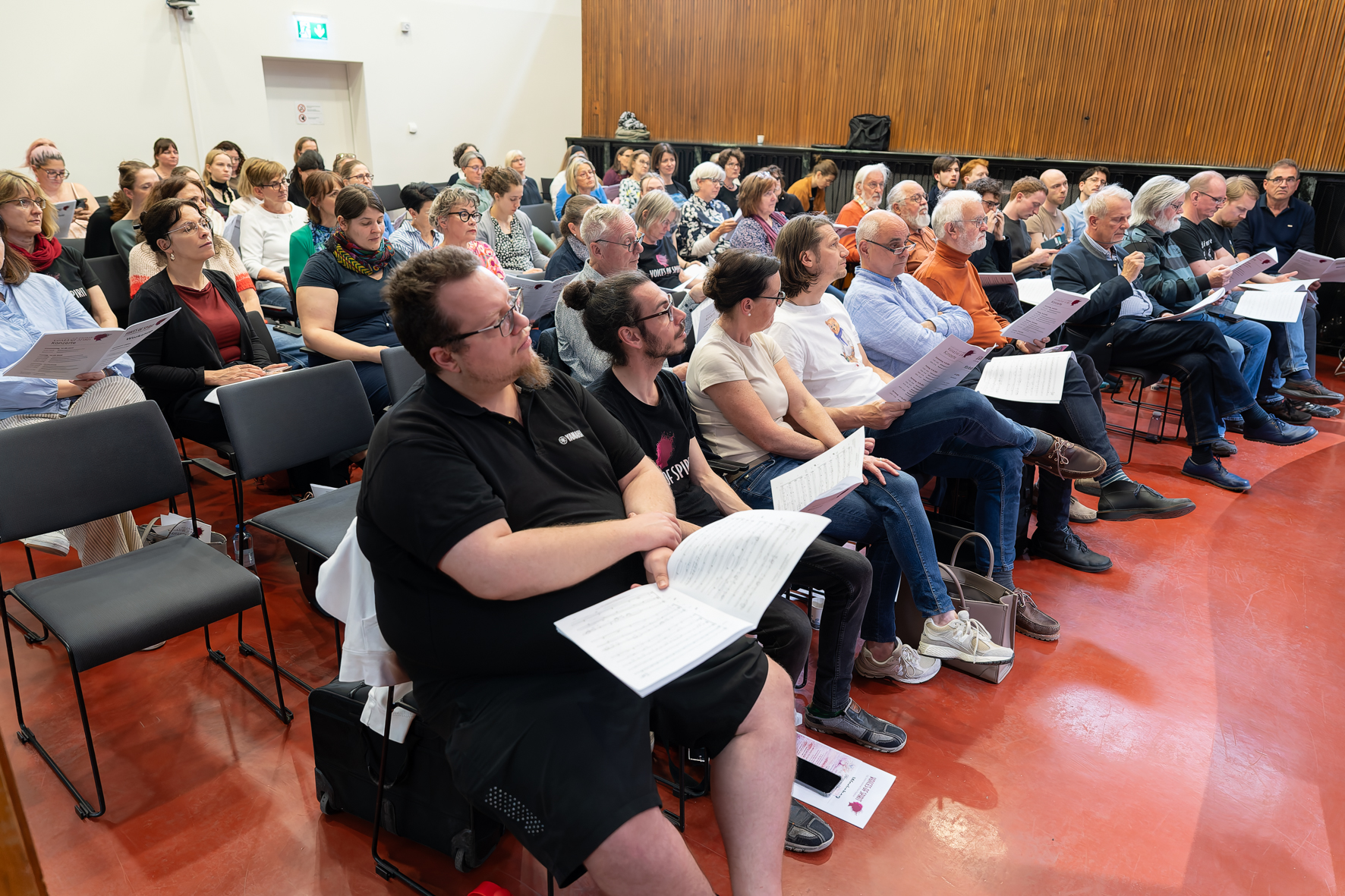 Eriks Esenvalds leading his Northern Lights workshop at the Johann Joseph Fux Konservatorium, Voices of Spirit 2026, Graz