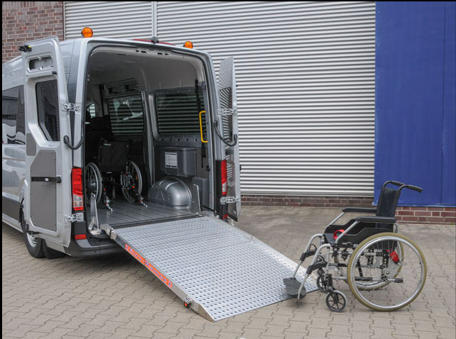 MAN TGE mit Heckabsenkung und Auffahrrampe – Bild 2