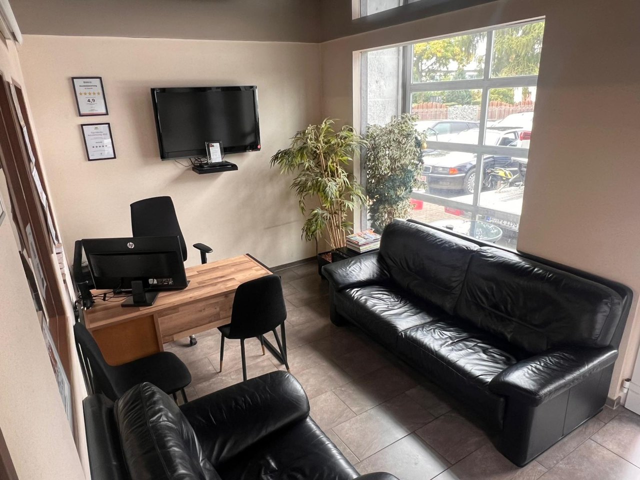 Büro von Automobile Maier MSM, Autoankauf in Aachen