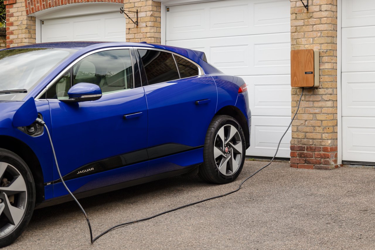 Level 2 EV charger installation cost in Aliso Viejo, wall-mounted home charging unit
