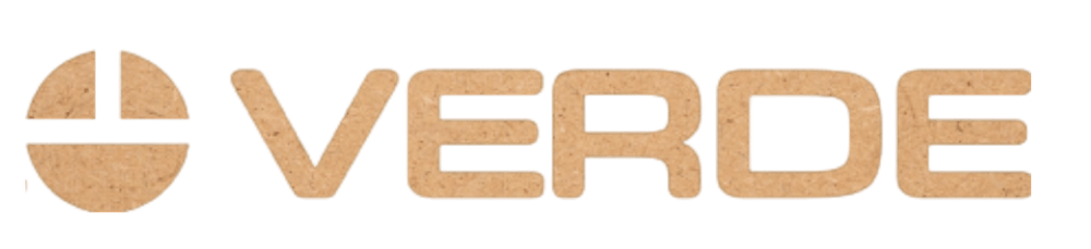 Logo mit dem Wort „VERDE“ in beiger, körniger Textur, links daneben ein Kreis mit einem vertikalen und horizontalen Strich.