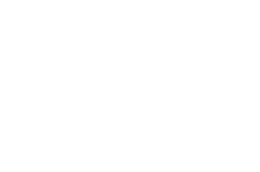 Logo von Krämer Dental, weißer Text auf grünem Hintergrund mit einem lächelnden Bogen darüber.