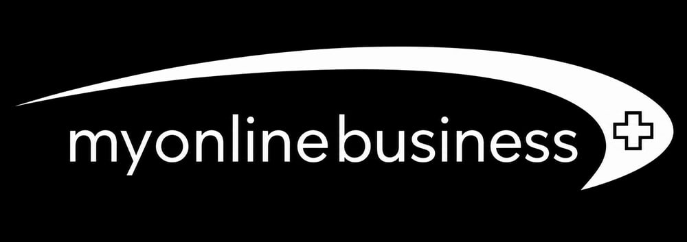 Schwarzes Logo mit dem Text "my online business" und einem Pluszeichen unter einem geschwungenen Bogen.