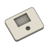 Grauer, rechteckiger RFID-Tag mit quadratischem Bildschirm und rundem Knopf.