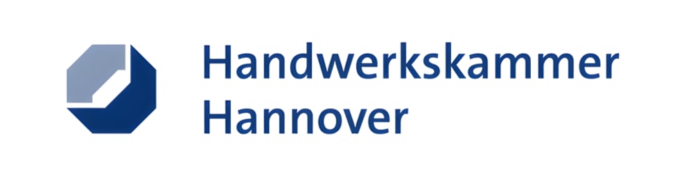 Logo der Handwerkskammer Hannover: Ein blau-graues, achteckiges Symbol mit Text "Handwerkskammer Hannover".