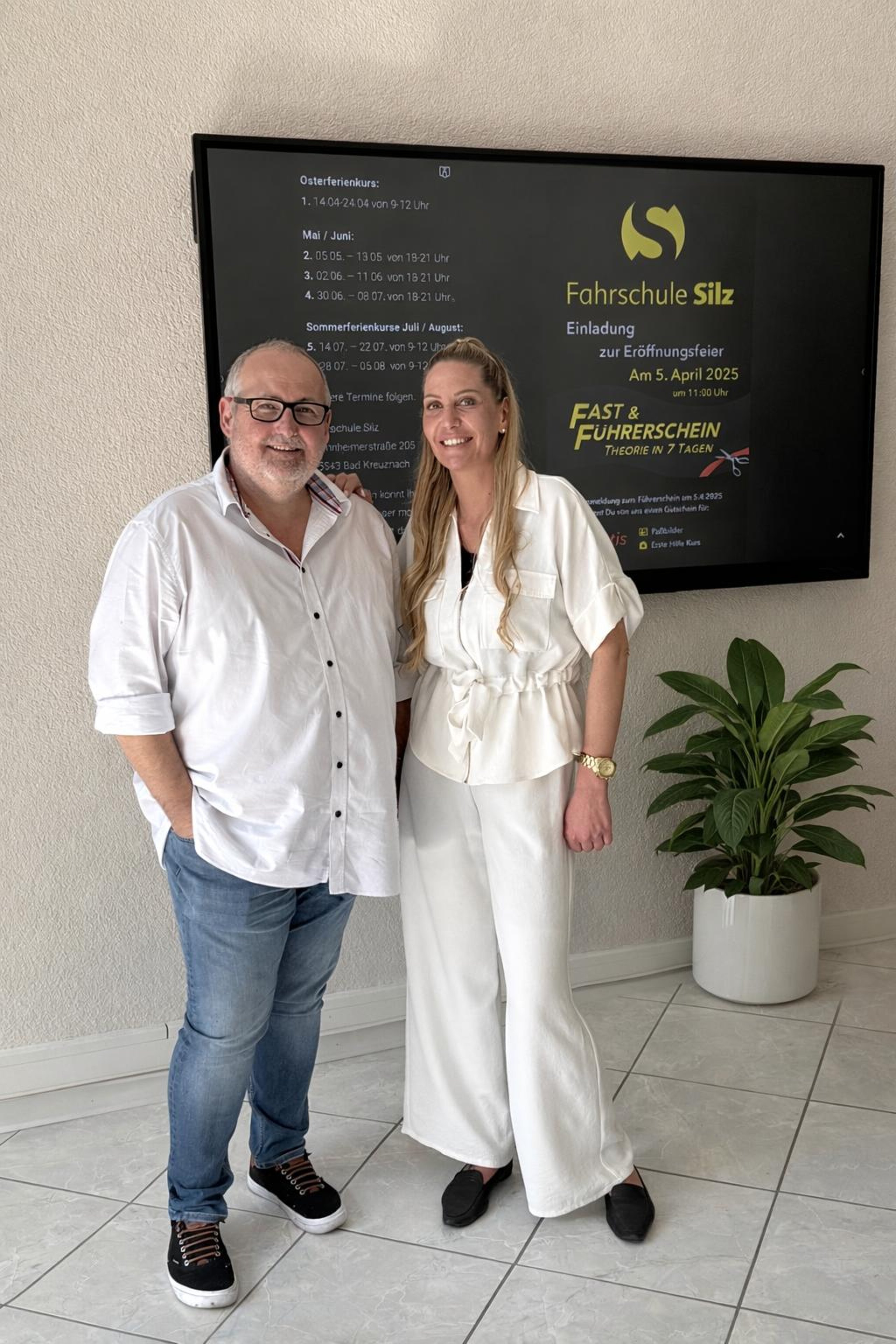 Norman Fink und Constanze Holländer, Inhaber der Fahrschule Silz