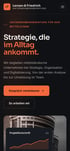Beispiel-Website einer Unternehmensberatung auf dem Smartphone