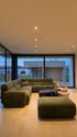 Wohnzimmer im hochwertigen Neubau – nachher