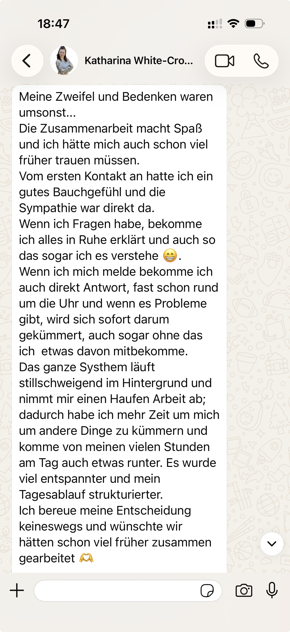 WhatsApp-Nachricht von einem Studioinhaber