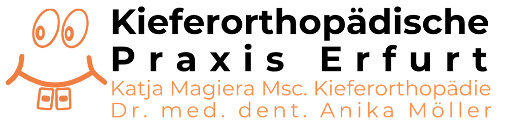 Logo: Kieferorthopädische Gemeinschaftspraxis, Dr. med. Dietrich Seidl | Katja Magiera mit Zahnspangen-Symbol.