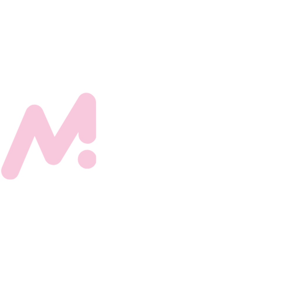Dunkelblauer Kreis mit weißem Text "MELA BIHORAC MARKETING", umrahmt von einem "M" und "B" in der Mitte.