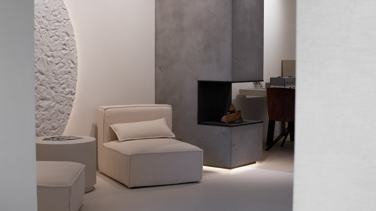 Wohnzimmer mit indirektem Licht