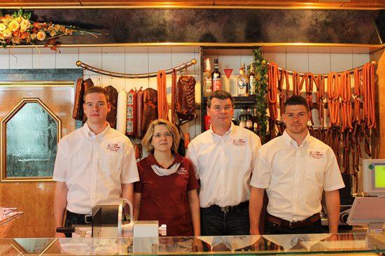 team-550x366.jpg
