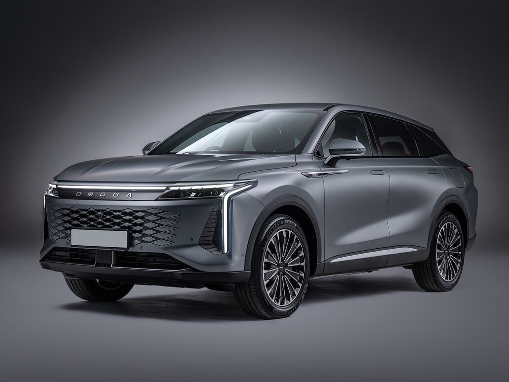 Omoda 9 PHEV in Grau, Frontansicht