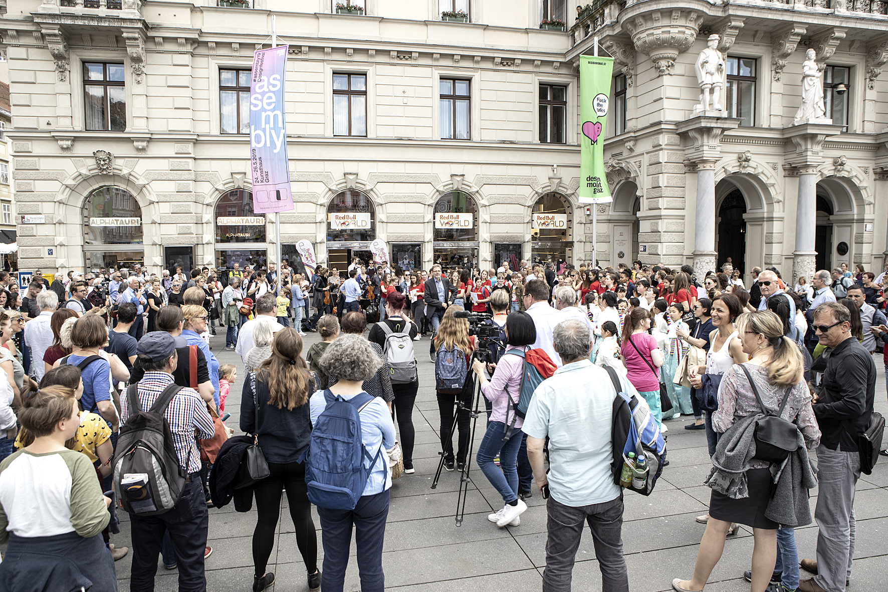 Singing Street: choirs performing in the streets of the old town, Voices of Spirit 2019, Graz