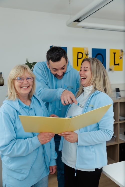 Apollo-Team im gemeinsamen Austausch