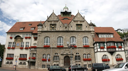 Altes Rathaus am Konrad-Adenauer-Platz in Bergisch Gladbach