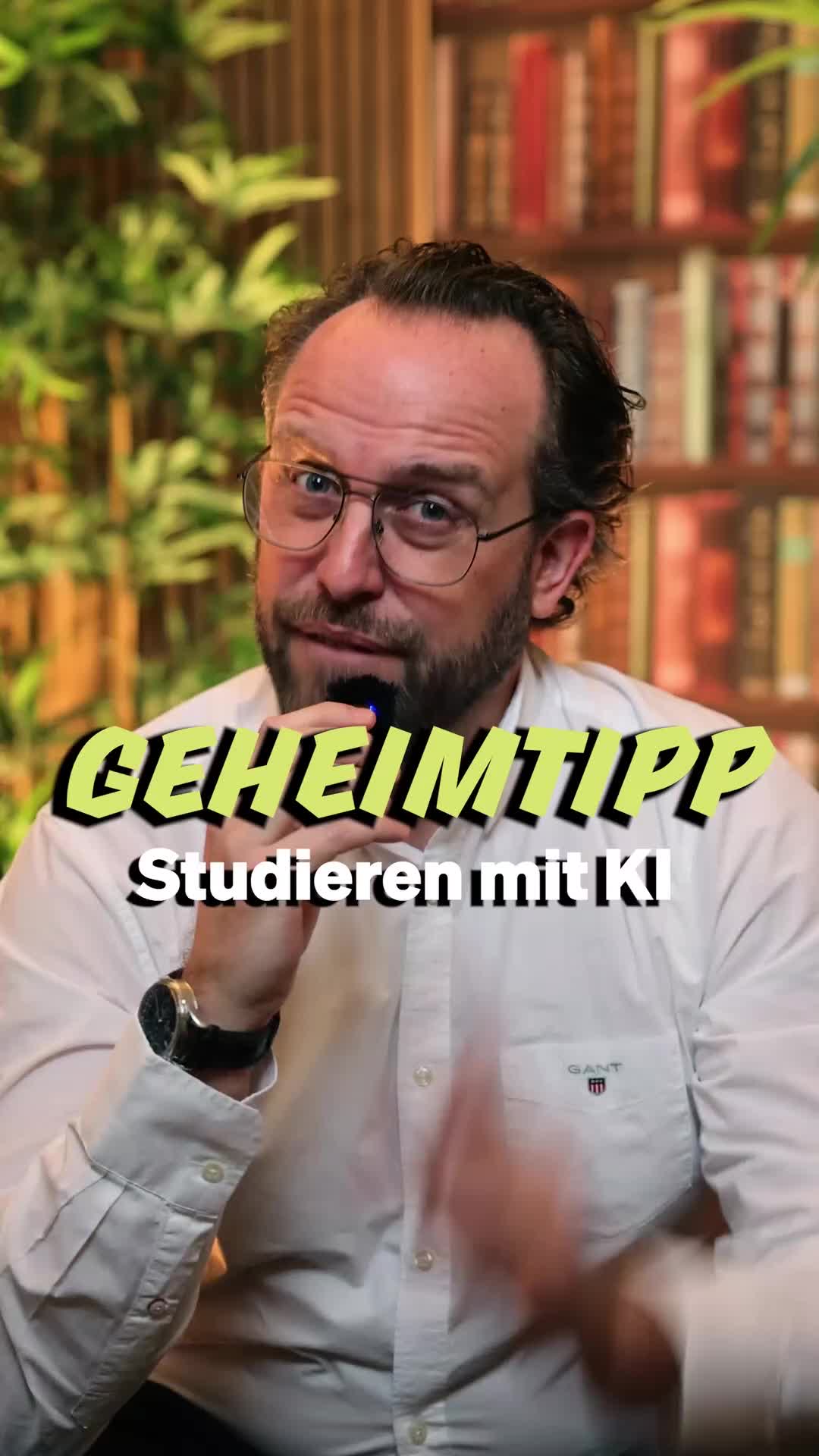 Standbild aus dem Video über Angewandte Informatik und Künstliche Intelligenz