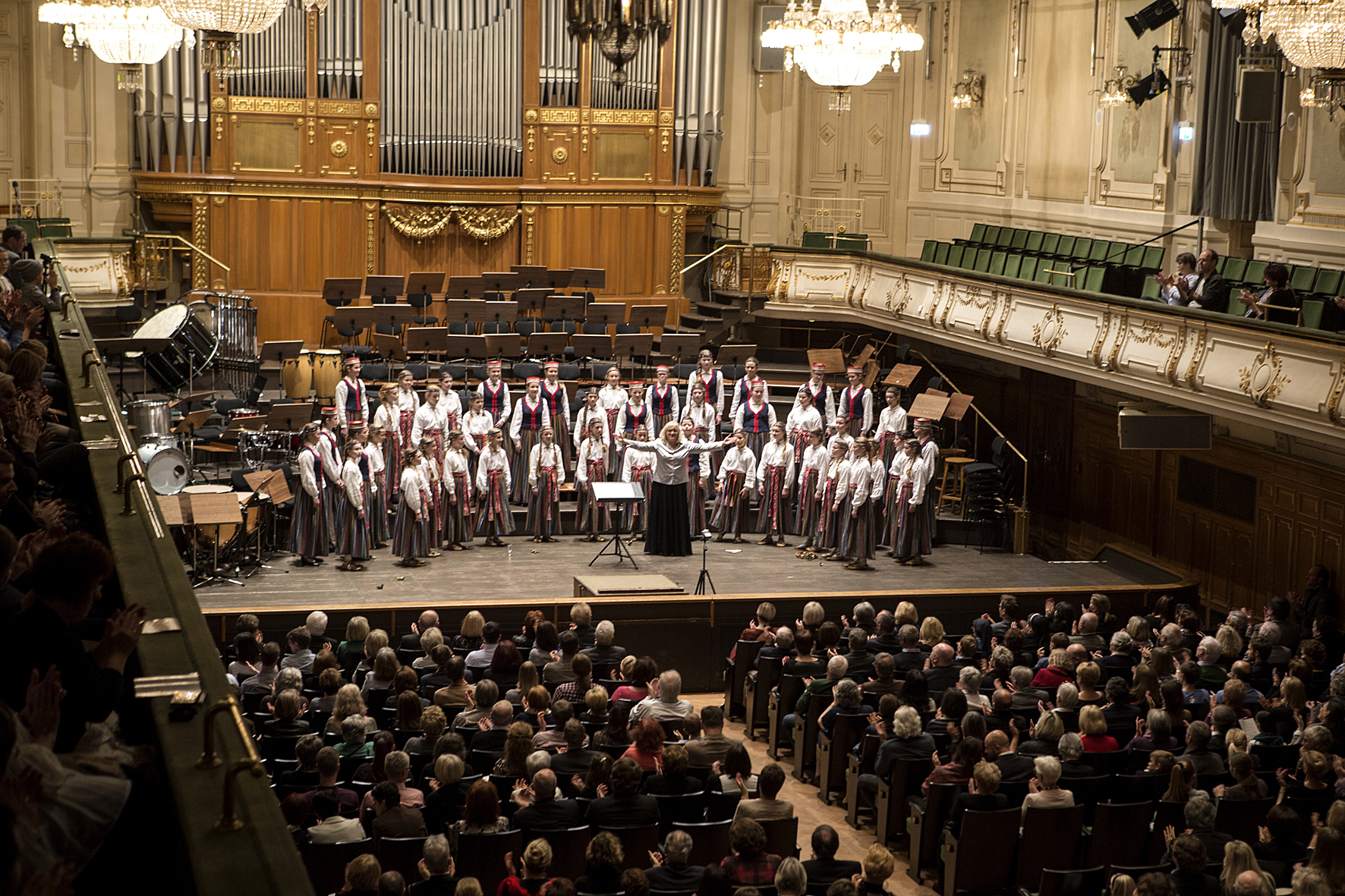 TIARA singing in the Stefaniensaal at the festival gala on 20 November, Voices of Spirit 2016, Graz