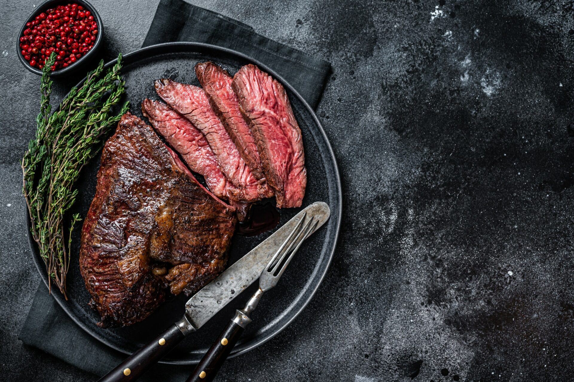 Steak mit Röstkartoffeln