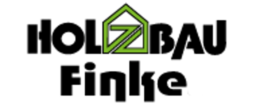 Schwarzer Text "HOLZBAU Finke" mit einem grünen Haus-Symbol als "Z" in "HOLZBAU".