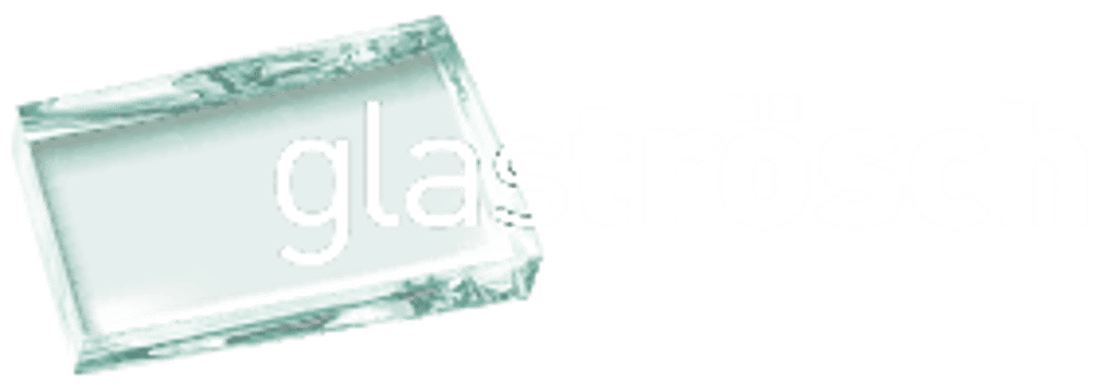 Logo mit dem Schriftzug "glaströsch" in Weiß, wobei "glas" auf einem glänzenden, türkisen Rechteck mit Eisstruktur steht.